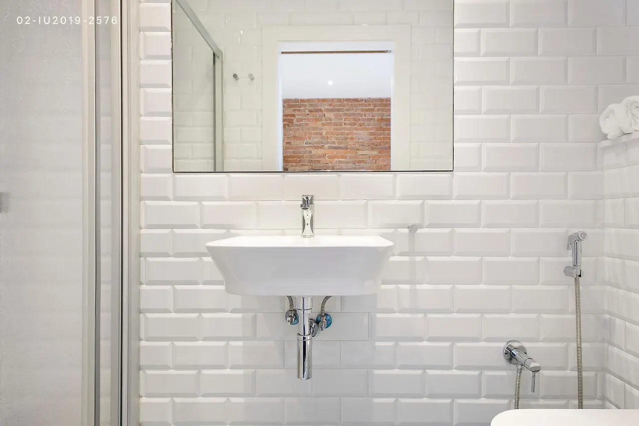 Uma Suites Sagrada Familia Barcelona Apartment