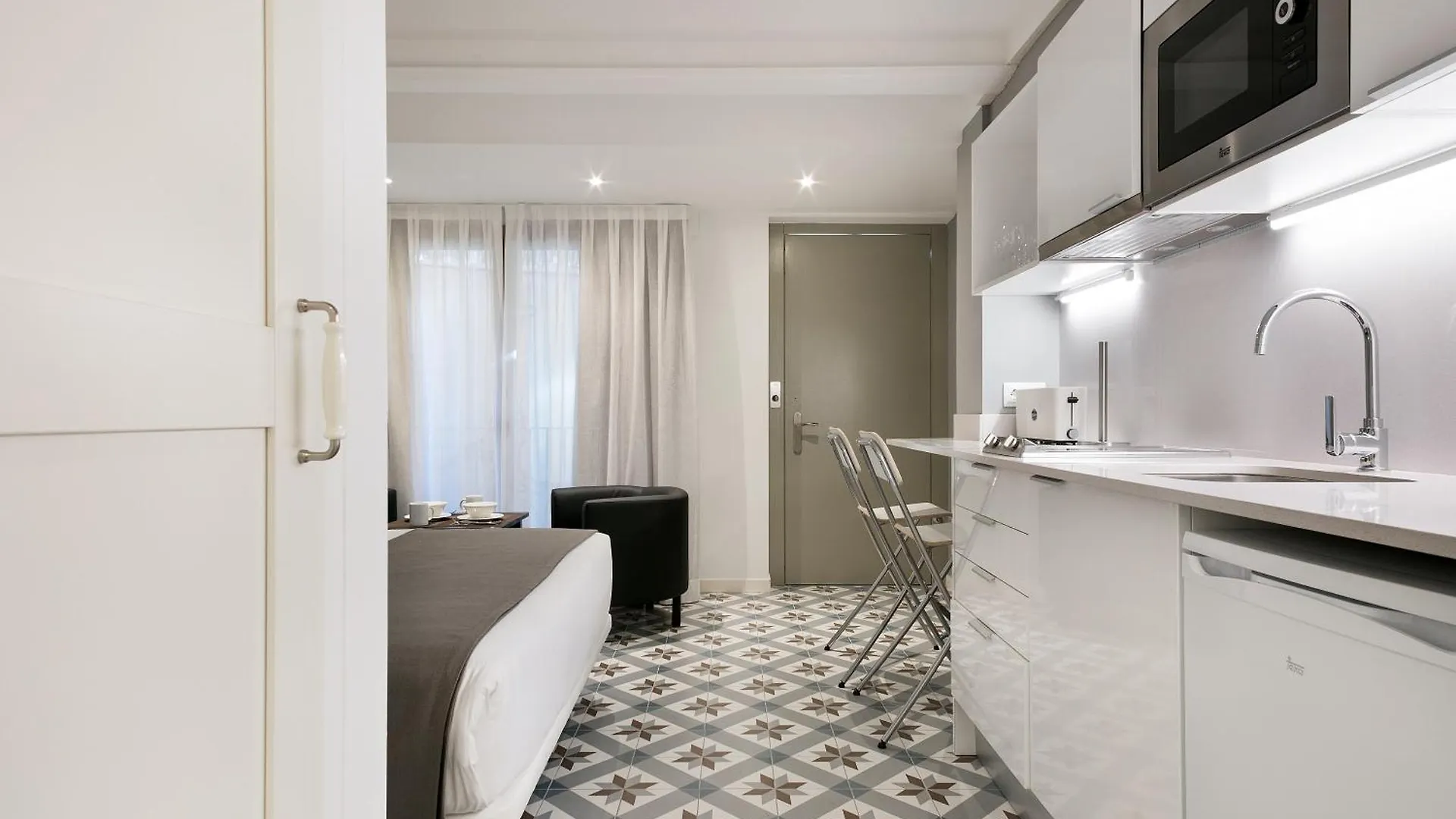 Uma Suites Sagrada Familia Barcelona Apartment